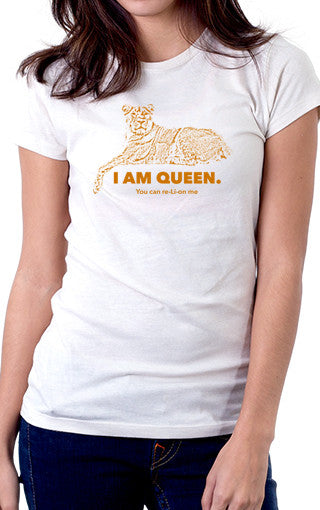 I Am Queen Women's Fit T-Shirt